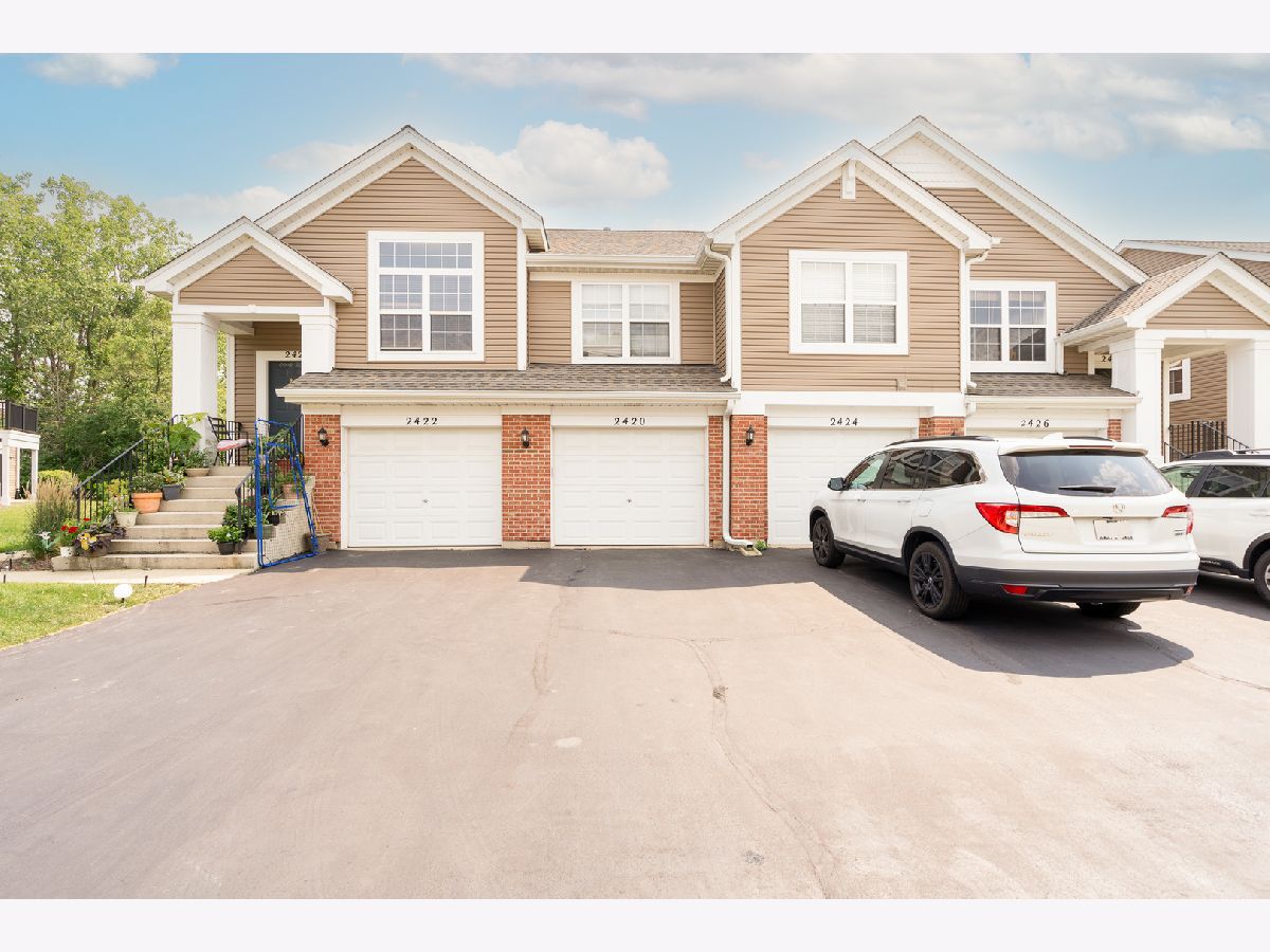 Townhomes & Condos & Homes Sold Cambridge Countryside Aurora Illinois, 2420 Wilton