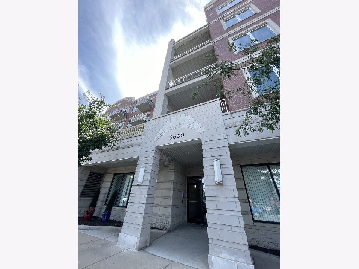 Condominiums Sold Verandas On Harlem Chicago Illinois, 3630 Harlem