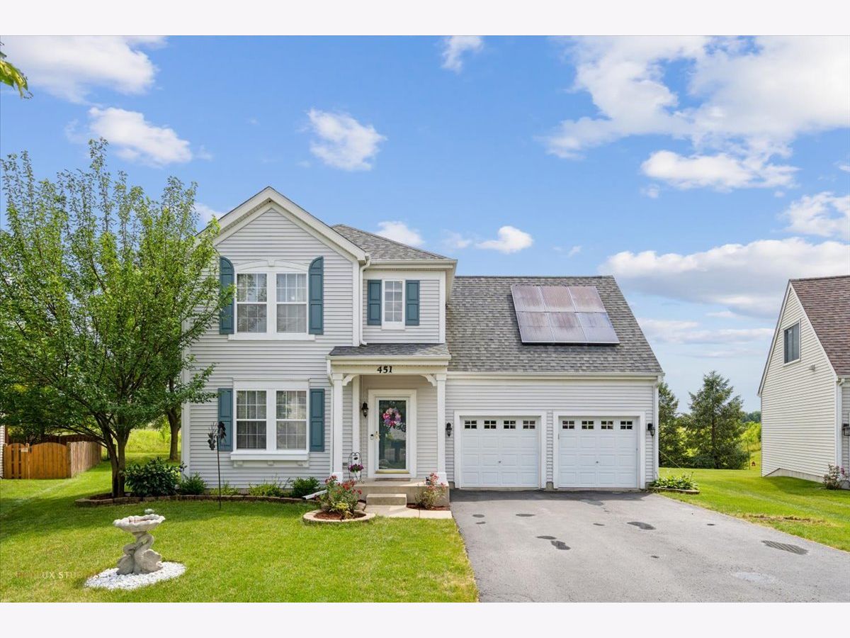 Homes & Condos & Townhomes Sold Madrona Ridge Round Lake Illinois, 451 Waterbury