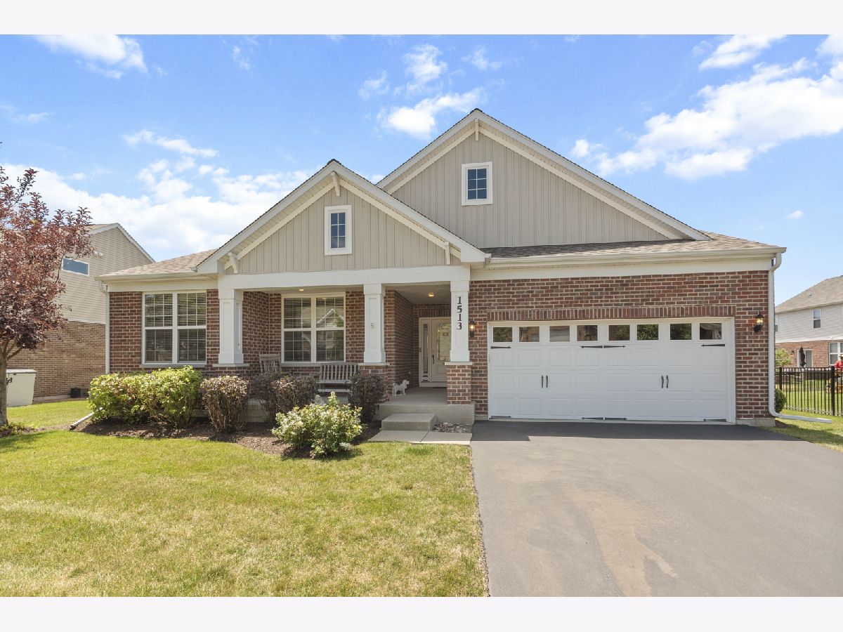 Homes Sold Timbers Edge Woodridge Illinois, 1513 Fringetree