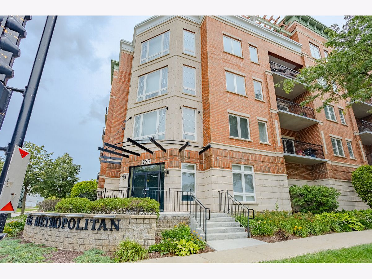 Condominiums Sold The Metropolitan Palatine Illinois, 235 Smith