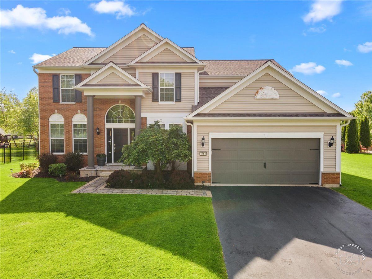 Homes & Townhomes & Condos Sold Autumn Creek Yorkville Illinois, 1562 Coral