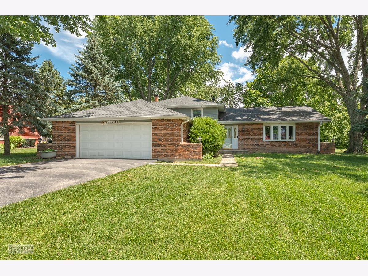 Homes Rented Wheatland Plains Plainfield Illinois, 12723 Elizabeth