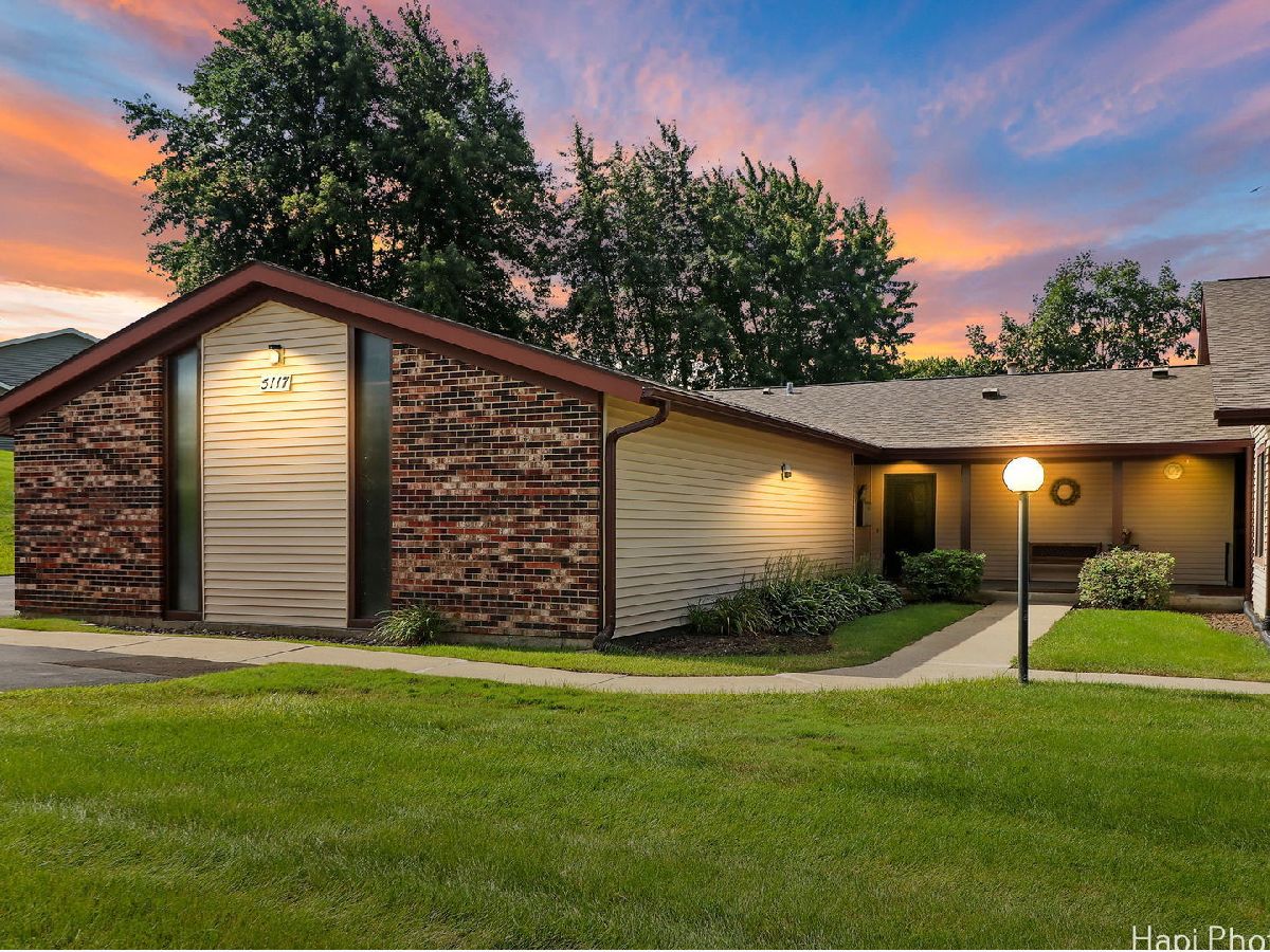 Condos & Townhomes & Homes Sold Waters Edge Mchenry Illinois, 5117 Thornwood