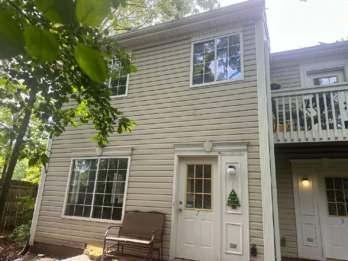 Townhomes & Condos Sold Treehouse In The Woods Round Lake Illinois, 7 Macgillis