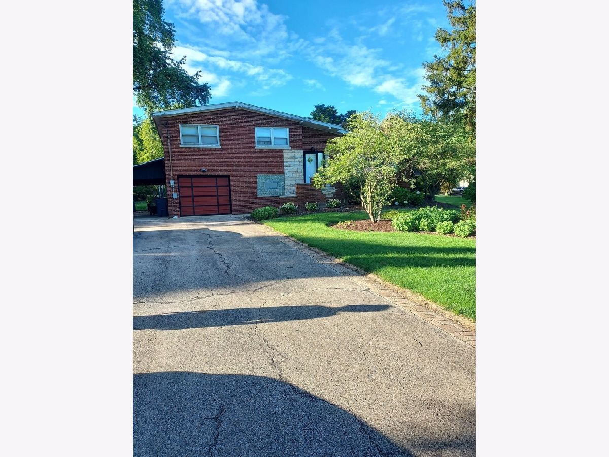 Homes Sold Branigars Medinah Woods Medinah Illinois, 22W274 Poplar
