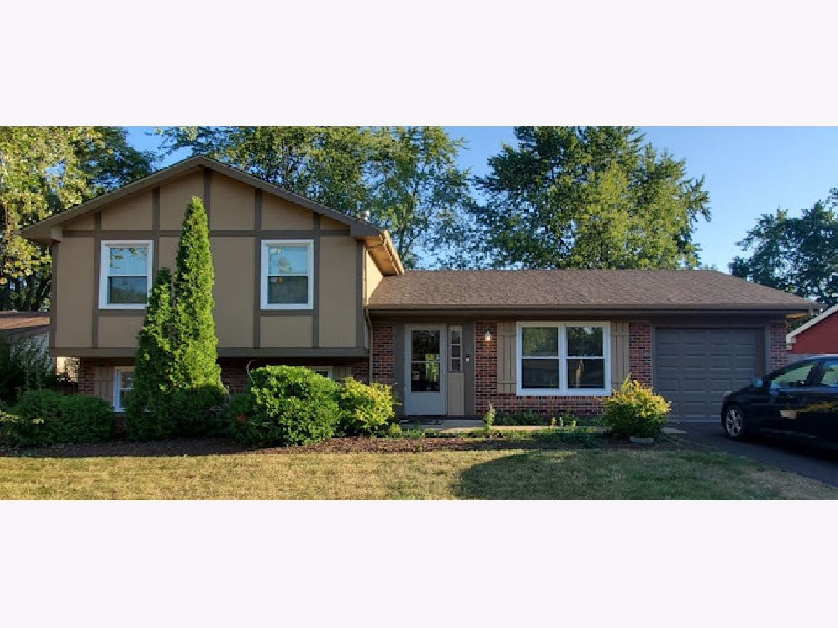Homes & Townhomes Rented Cherrywood Bolingbrook Illinois, 109 Lee