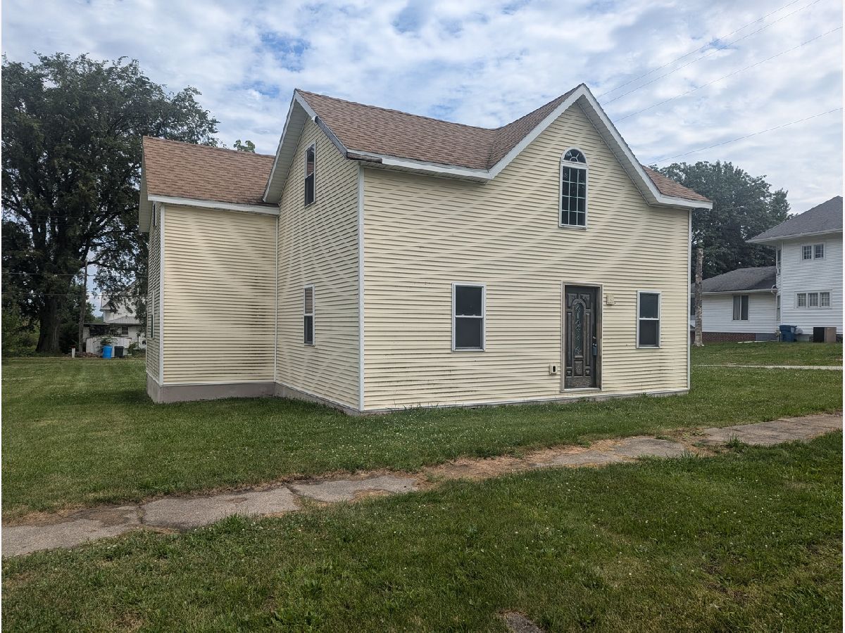  Sold Fairmount Illinois, 109 State