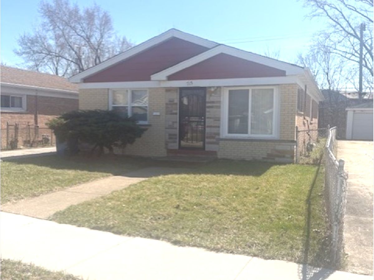  For Sale Phoenix Illinois, 715 155th Court