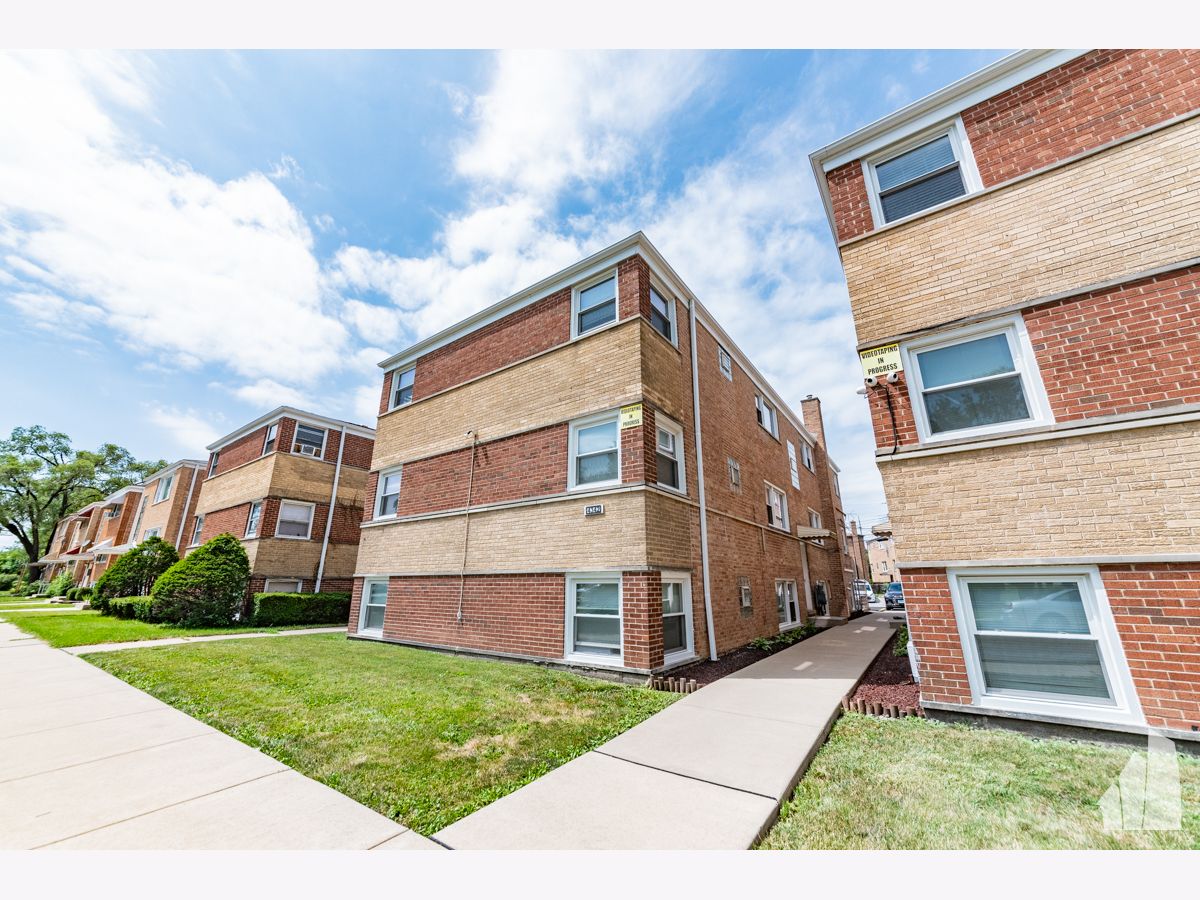  Rented Hillside Illinois, 4342 Warren