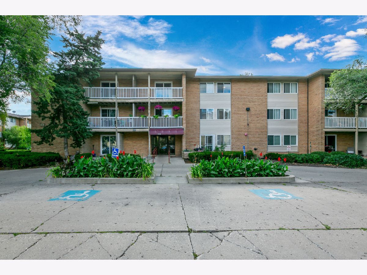 Condominiums Sold Elmdale Condominiums Des Plaines Illinois, 930 Beau