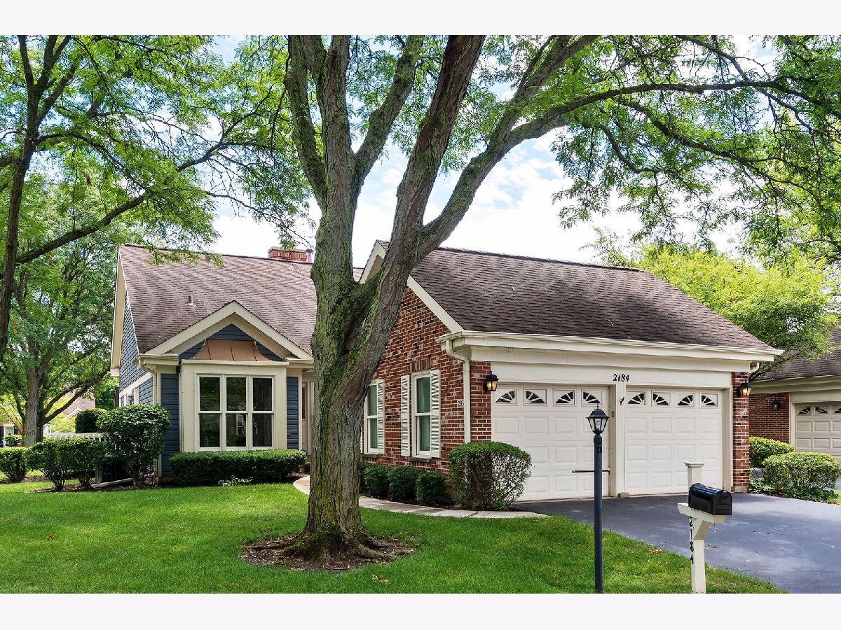 Townhomes & Condos & Homes Sold Lake Arlington Arlington Heights Illinois, 2184 Lake Shore