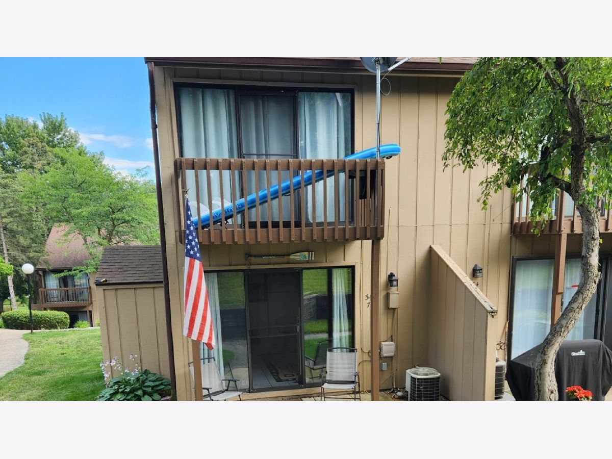 Condos & Townhomes Rented Vacation Village Fox Lake Illinois, 34 Montego Colony