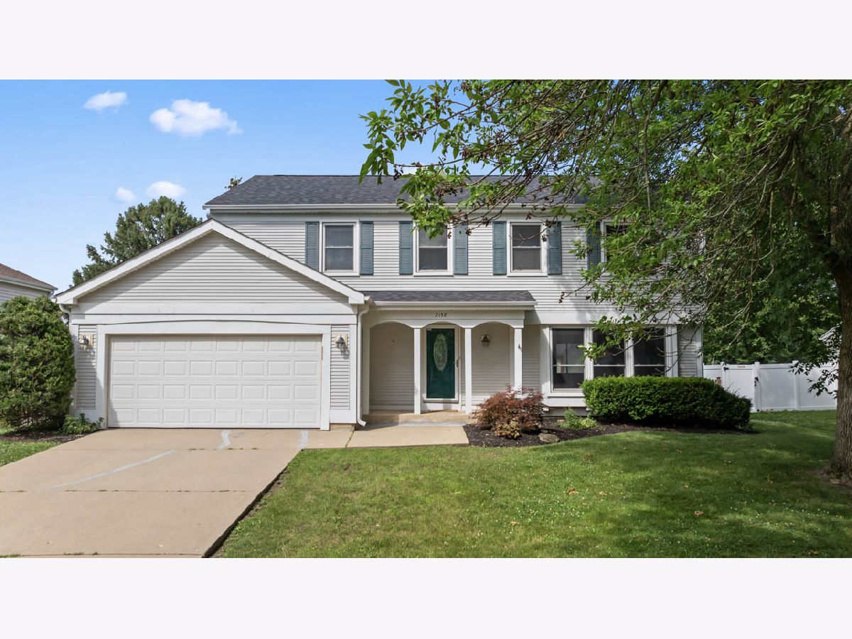 Homes & Condos & Townhomes Rented Old Farm Naperville Illinois, 2158 Countryside