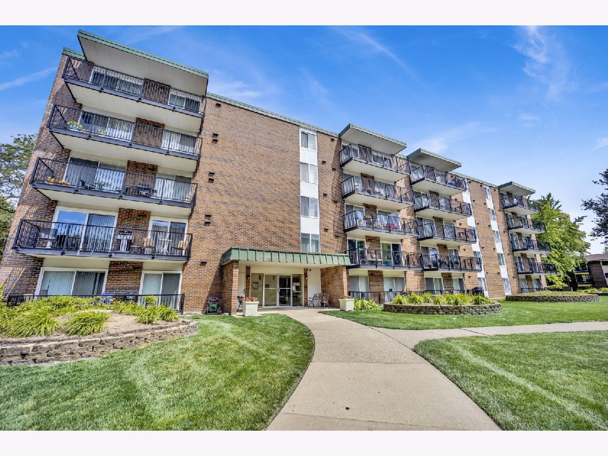 Condos & Townhomes Sold Pebblewood Naperville Illinois, 5S040 Pebblewood