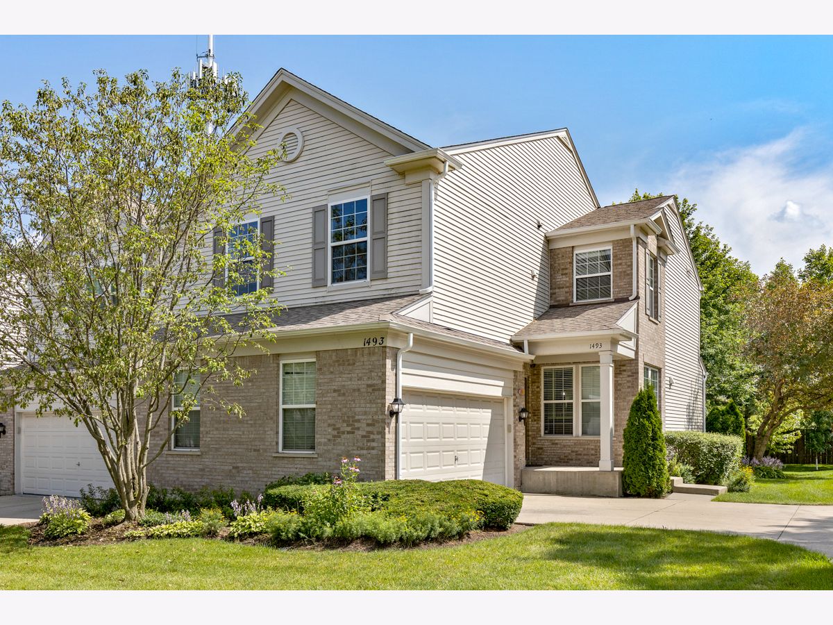 Townhomes & Condos Sold Forest Ridge Streamwood Illinois, 1493 Yellowstone