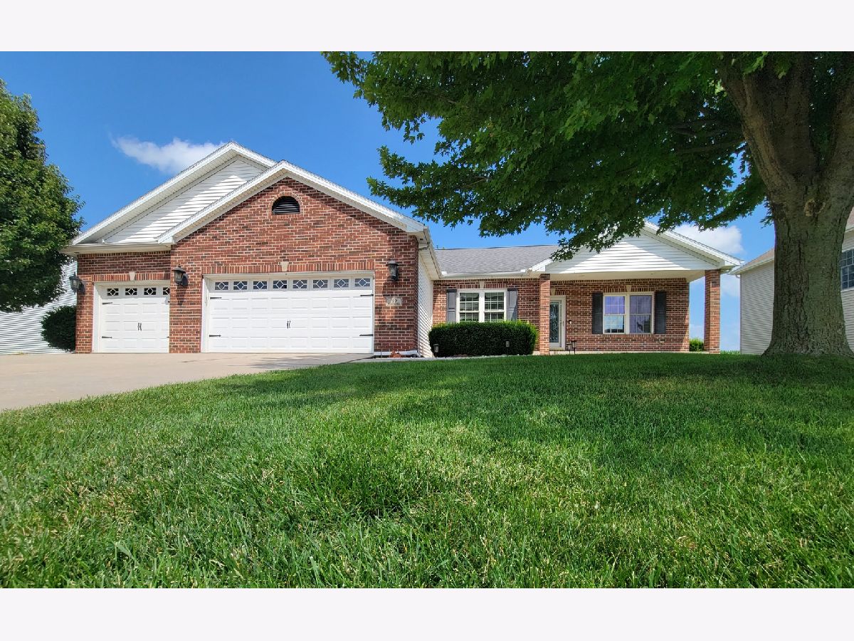 Homes Sold Brookridge Estates Bloomington Illinois, 49 Brookstone