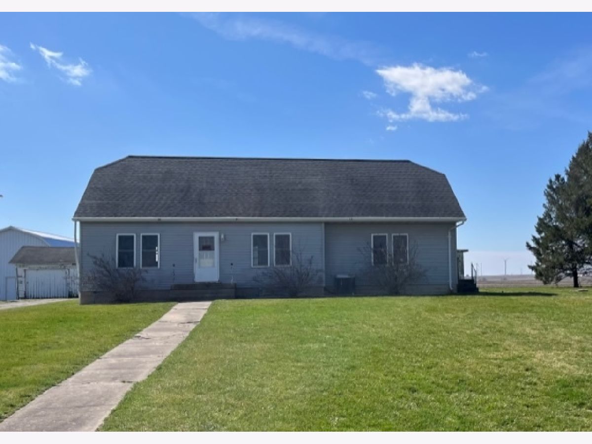  Sold Henry Illinois, 439 County Road 1150 North