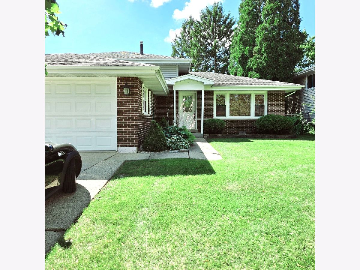 Homes Sold Pinehurst Manor Palatine Illinois, 2154 Westmoreland