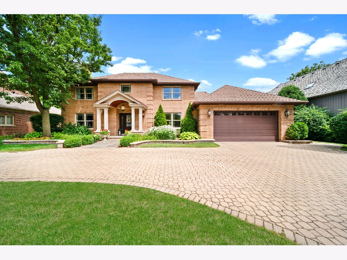 Homes Sold Burr Oaks Glen North Burr Ridge Illinois, 7633 Woodland