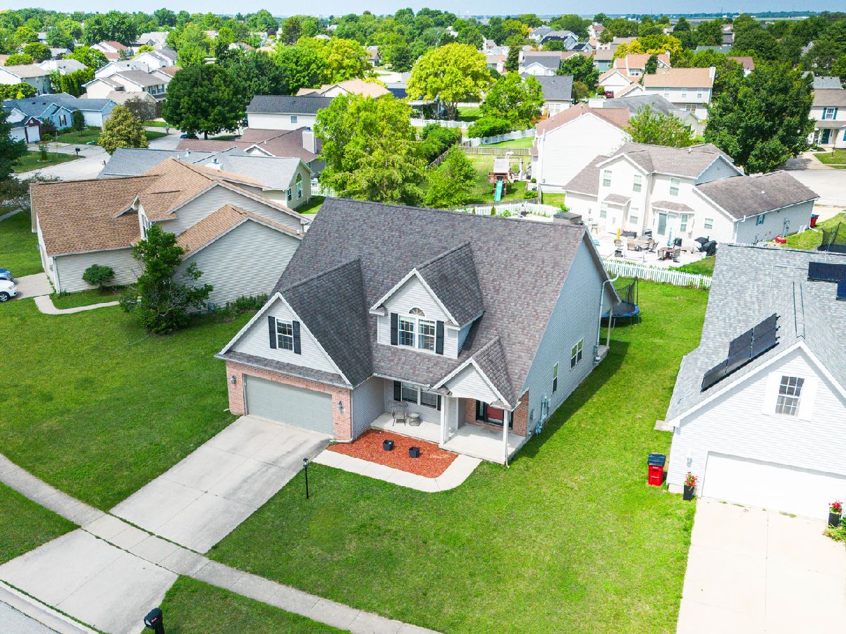 Condominiums & Homes Sold Turnberry Ridge Champaign Illinois, 1205 Waters Edge
