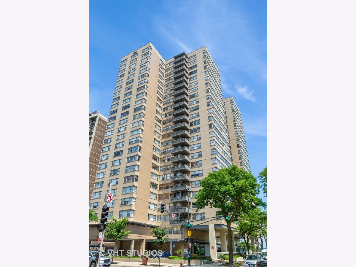 Condominiums Sold Shoreline Towers Chicago Illinois, 6301 Sheridan
