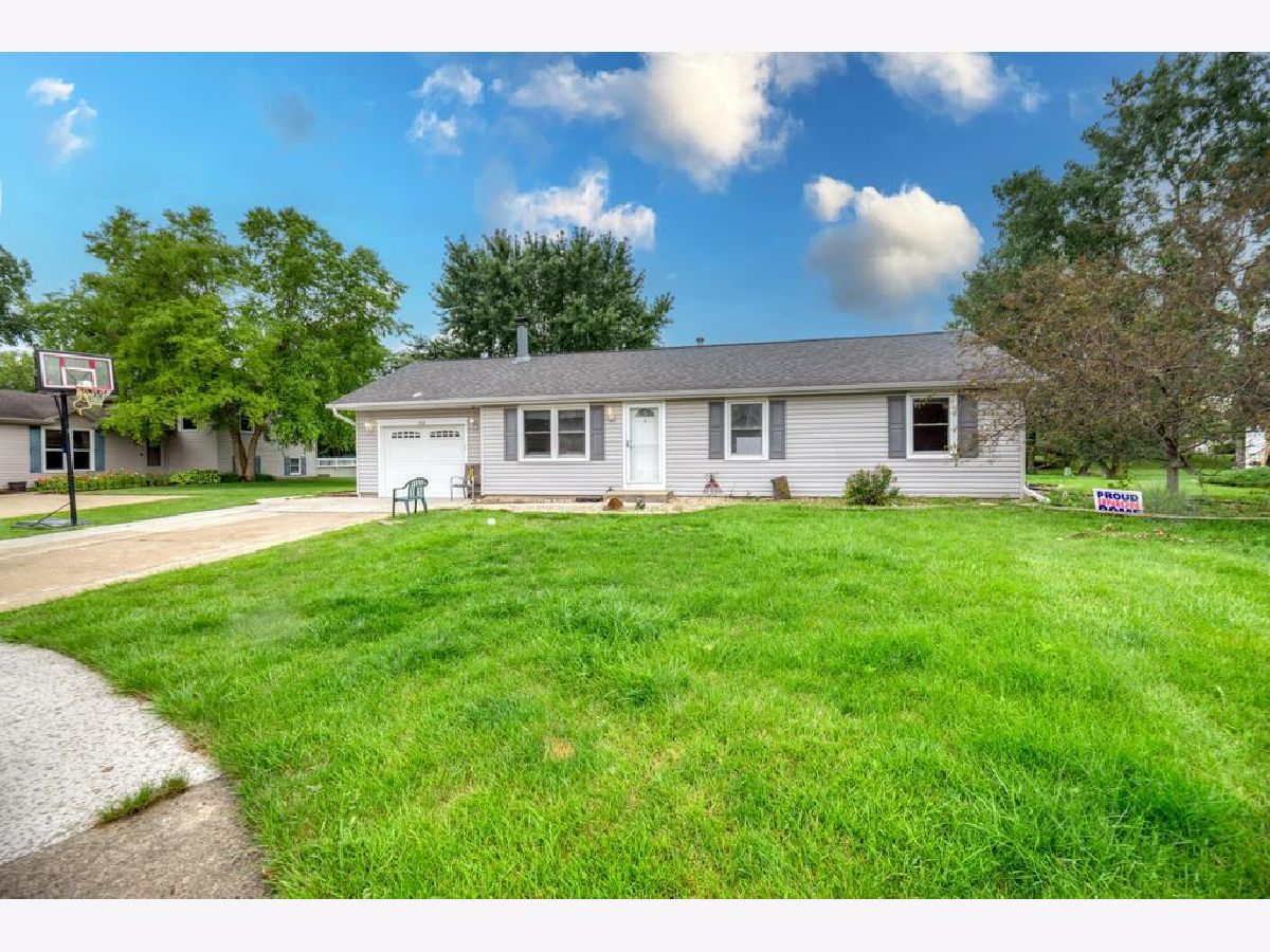 Homes Sold Arlingdale Lake Streamwood Illinois, 124 Heather
