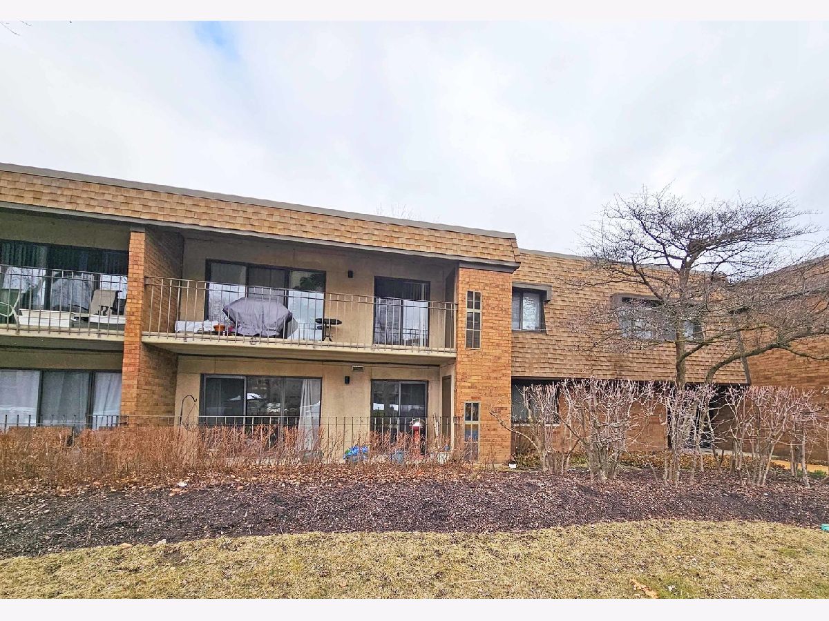 Condominiums Sold Oak Creek Buffalo Grove Illinois, 10 Old Oak