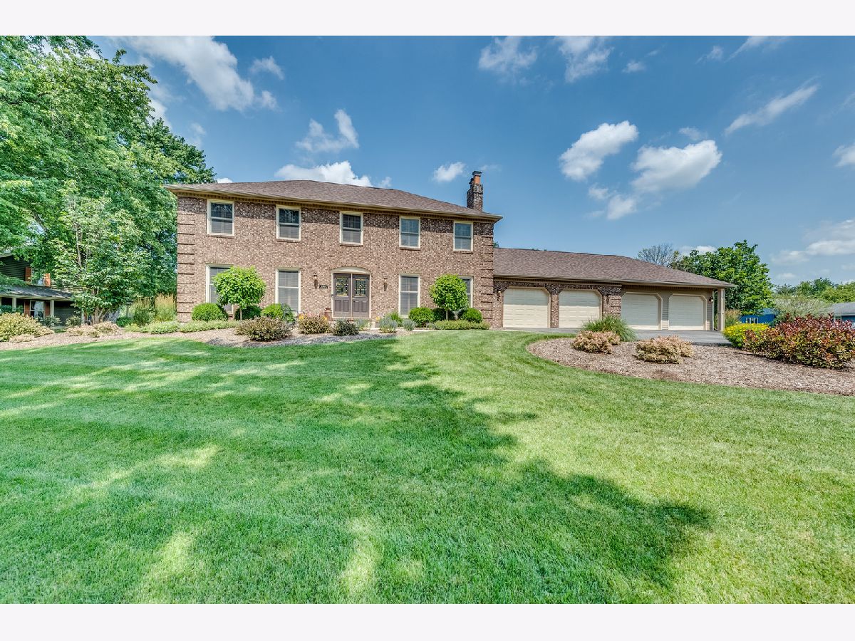 Homes Sold Burning Tree St Charles Illinois, 40W613 Longshadow