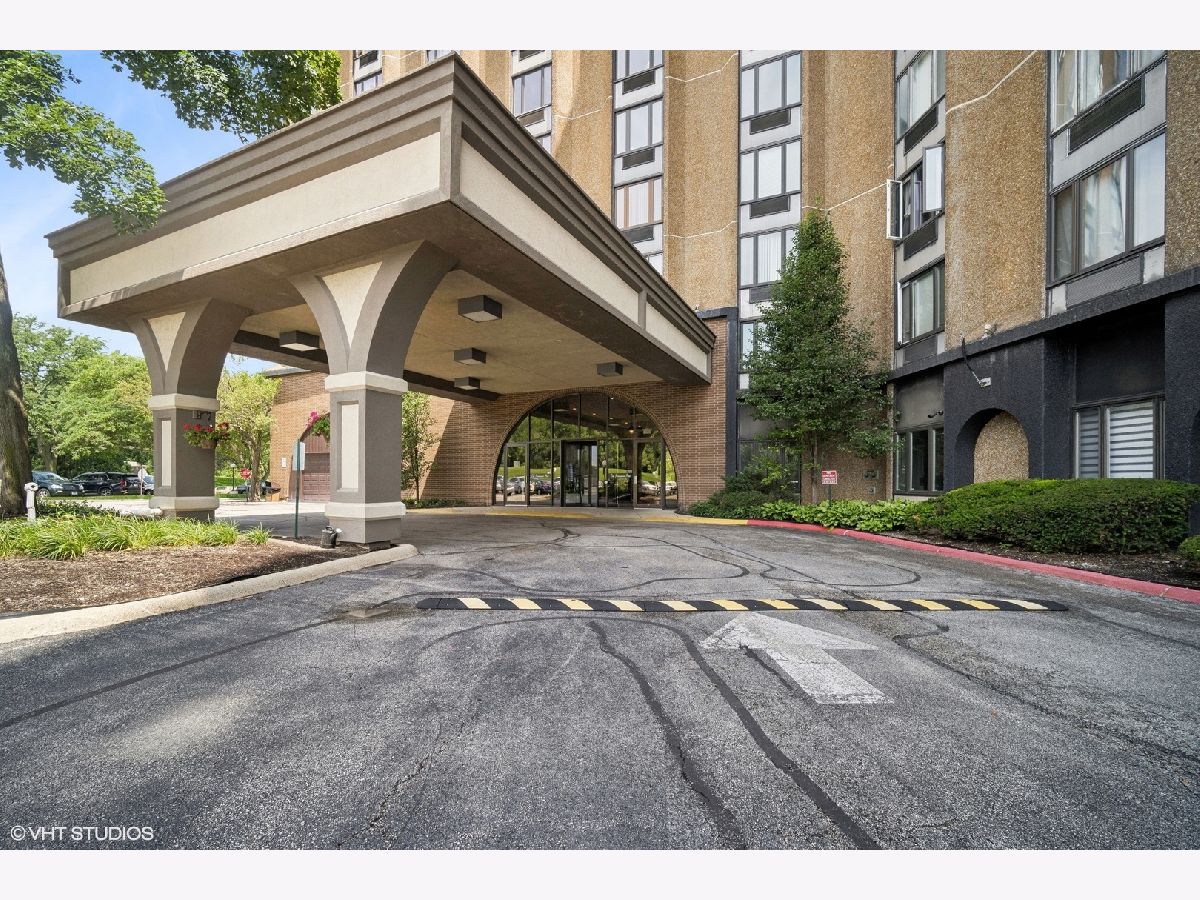 Condominiums Sold Renaissance Place Palatine Illinois, 1 Renaissance