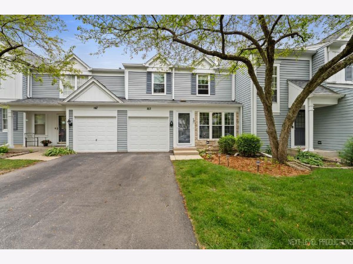 Townhomes & Condos & Homes Sold Diamond Bay Aurora Illinois, 163 Half Moon