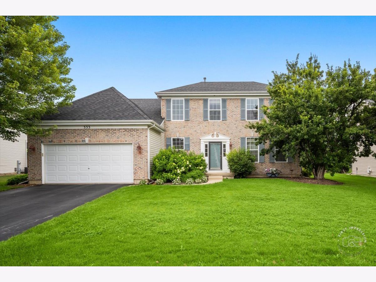 Homes & Townhomes & Condos Sold Windsor West Sugar Grove Illinois, 333 Hampstead