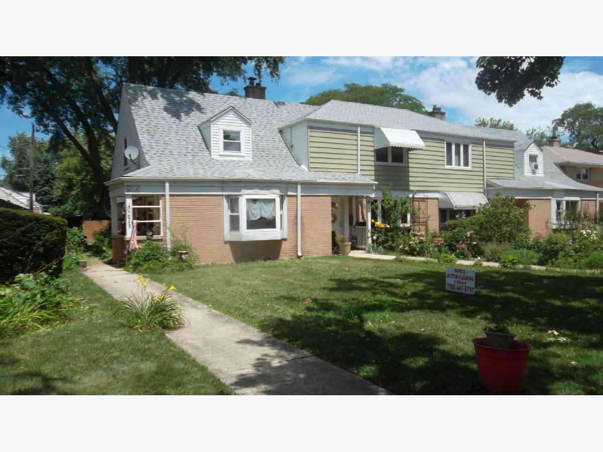 Condominiums & Homes Sold Brooke Court Brookfield Illinois, 9116 Brookfield