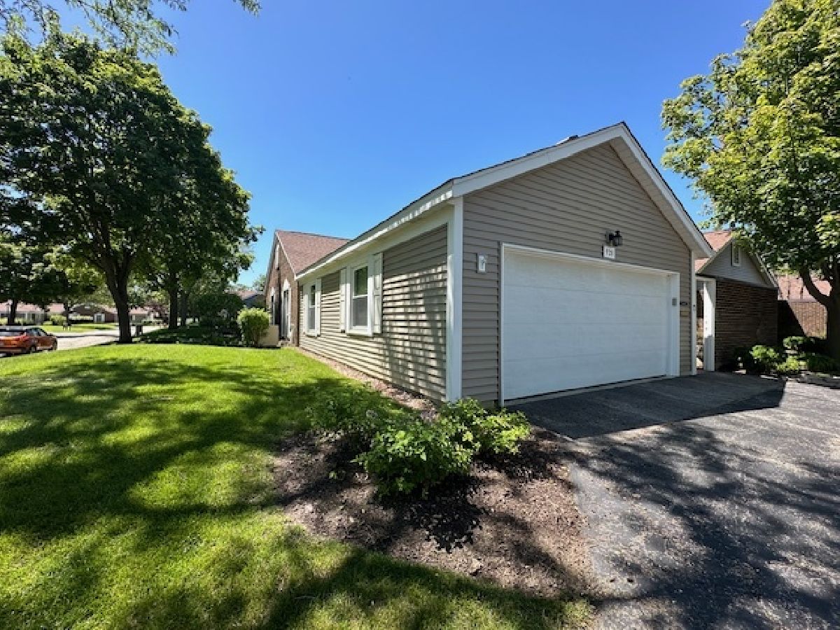 Townhomes Sold Dartmouth Village Wheaton Illinois, 928 Dartmouth