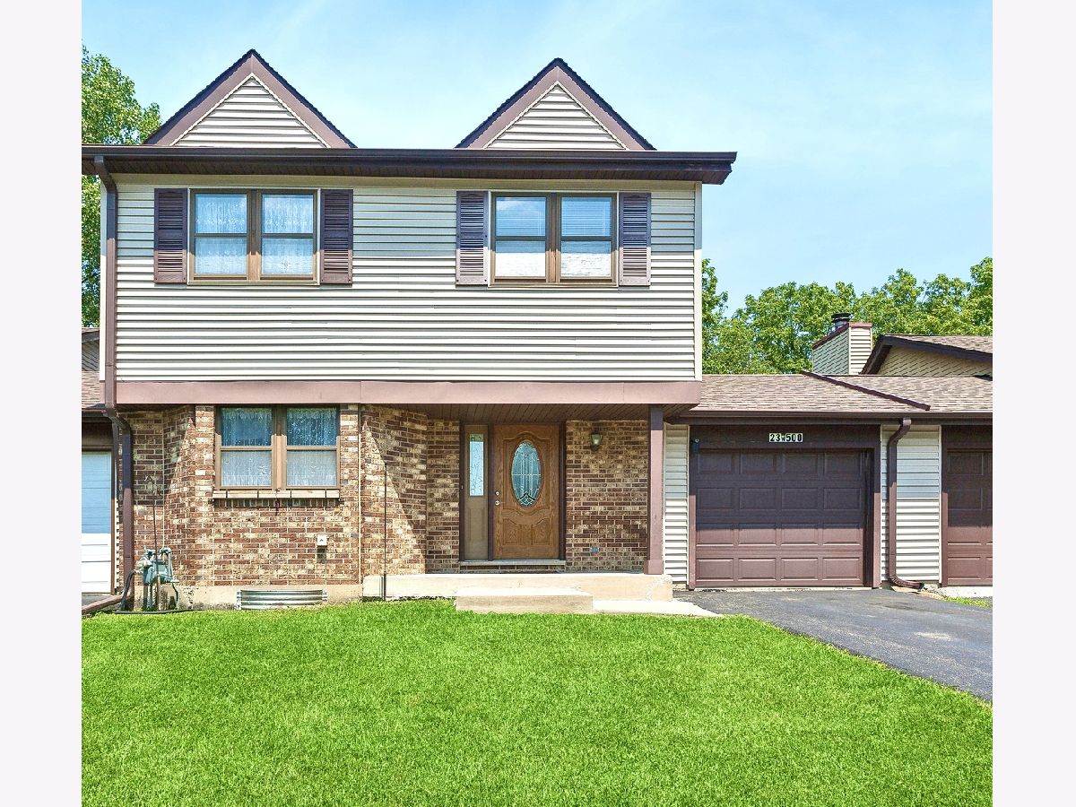 Homes & Townhomes Sold Hobson Creek Naperville Illinois, 23W500 Greenbriar