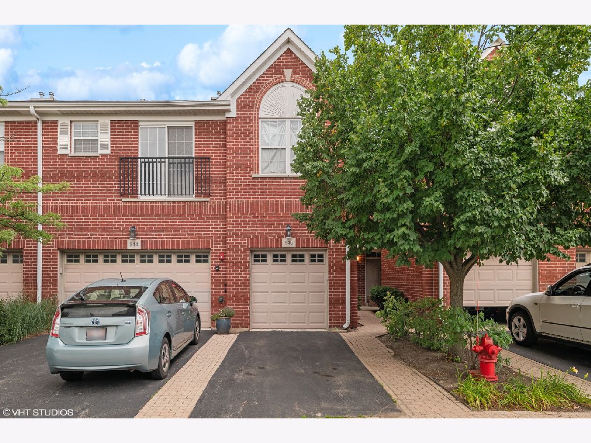 Townhomes Sold Northbrook Greens Northbrook Illinois, 940 Enfield