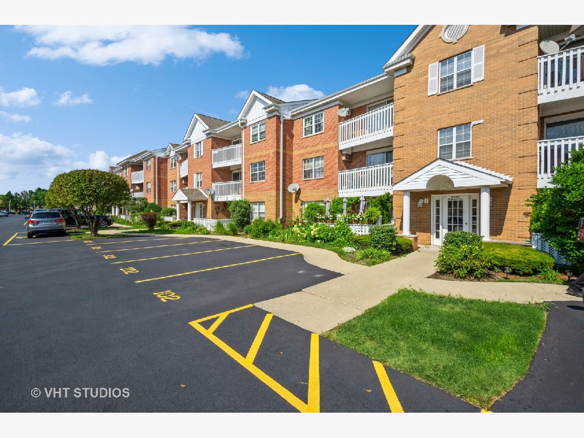 Condominiums Sold Arbor Lane Condos Chicago Illinois, 6550 Belmont