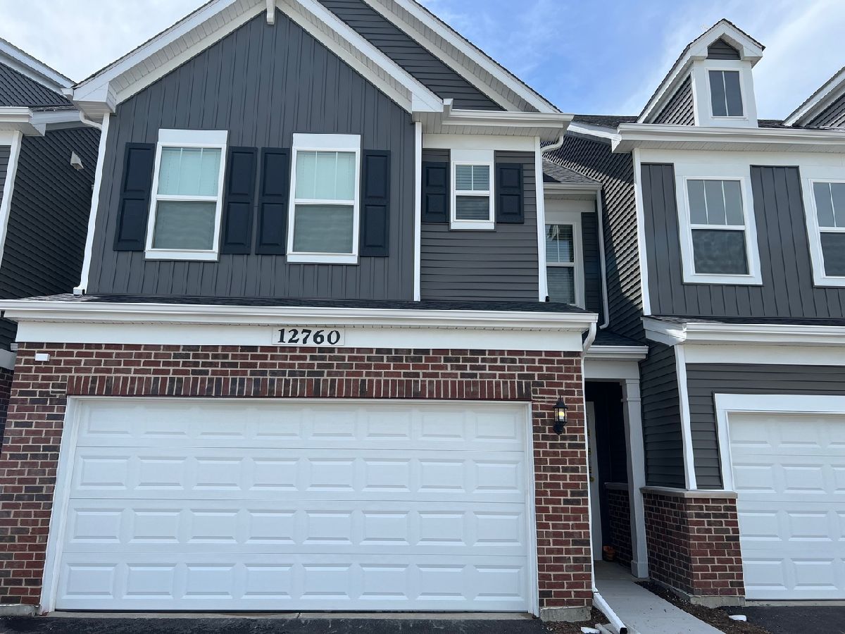 Homes & Condos & Townhomes Rented Bronk Farm Plainfield Illinois, 12760 Nicholas