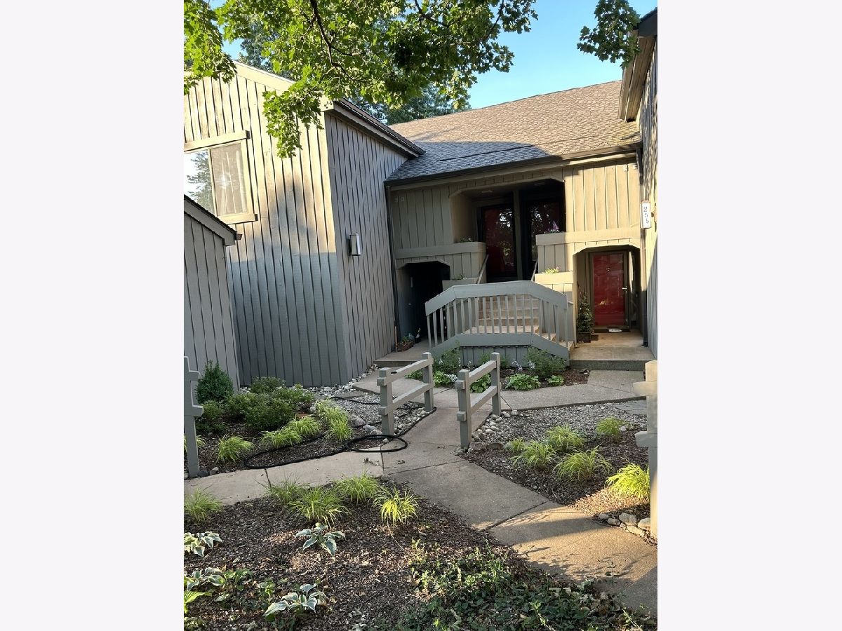  Rented Lake Barrington Illinois, 255A Shoreline