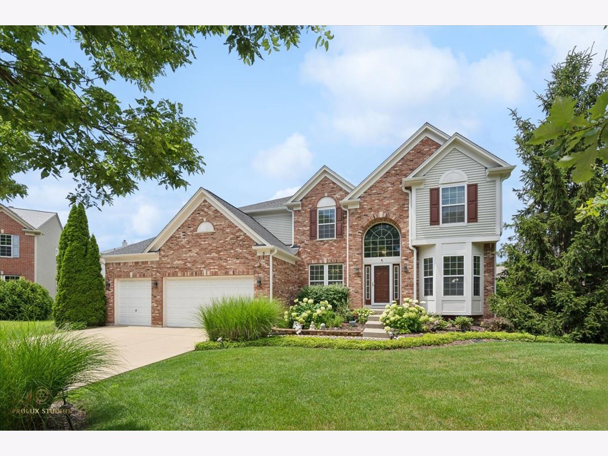 Homes Sold Buckingham Woods Streamwood Illinois, 5 Springbrook