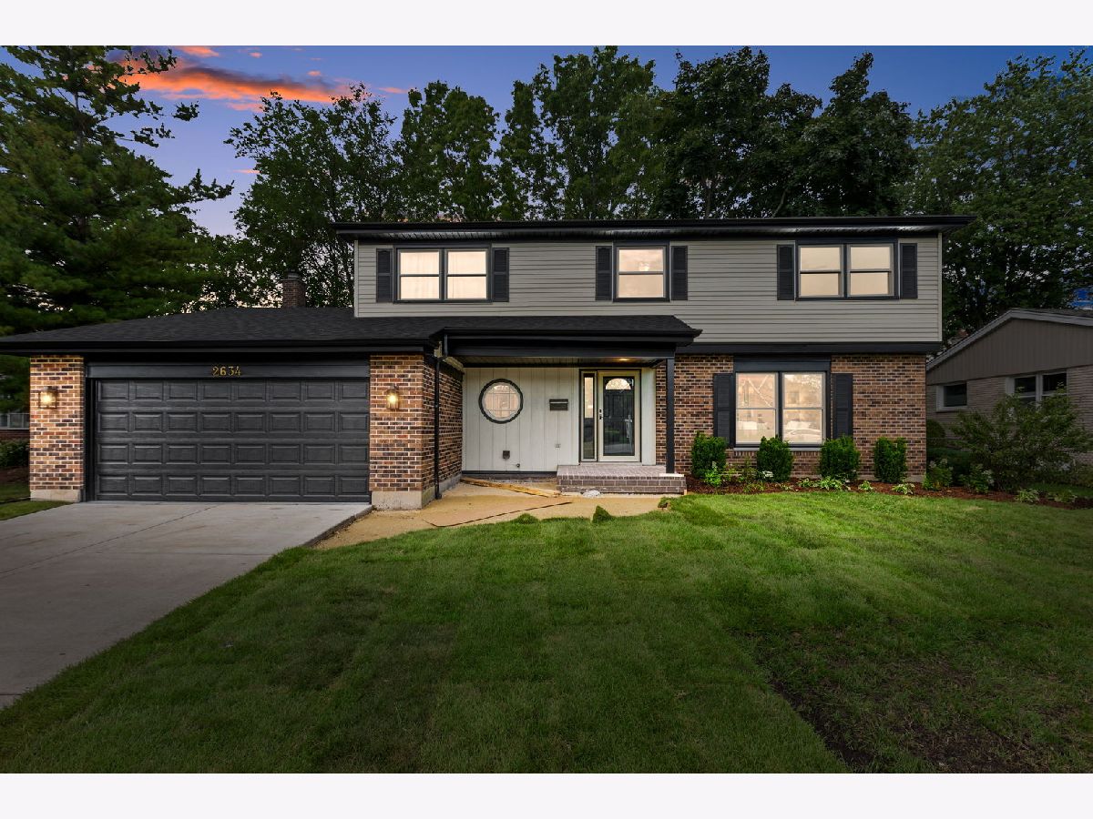 Homes Sold Ivy Hill East Arlington Heights Illinois, 2634 Waterman