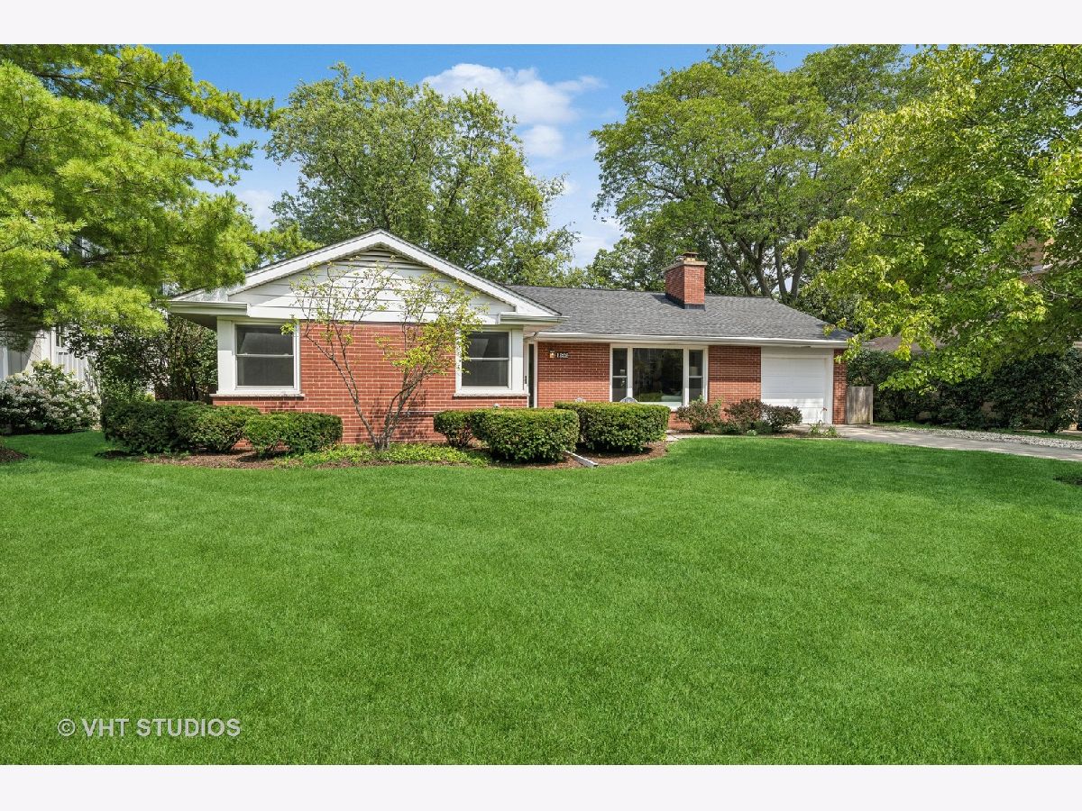Homes Sold Northeast Deerfield Deerfield Illinois, 1209 Warrington