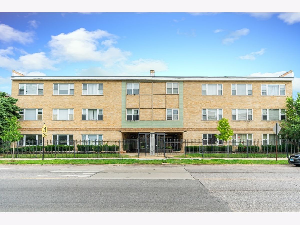 Homes & Condos & Townhomes Sold Budlong Woods Chicago Illinois, 2636 Foster
