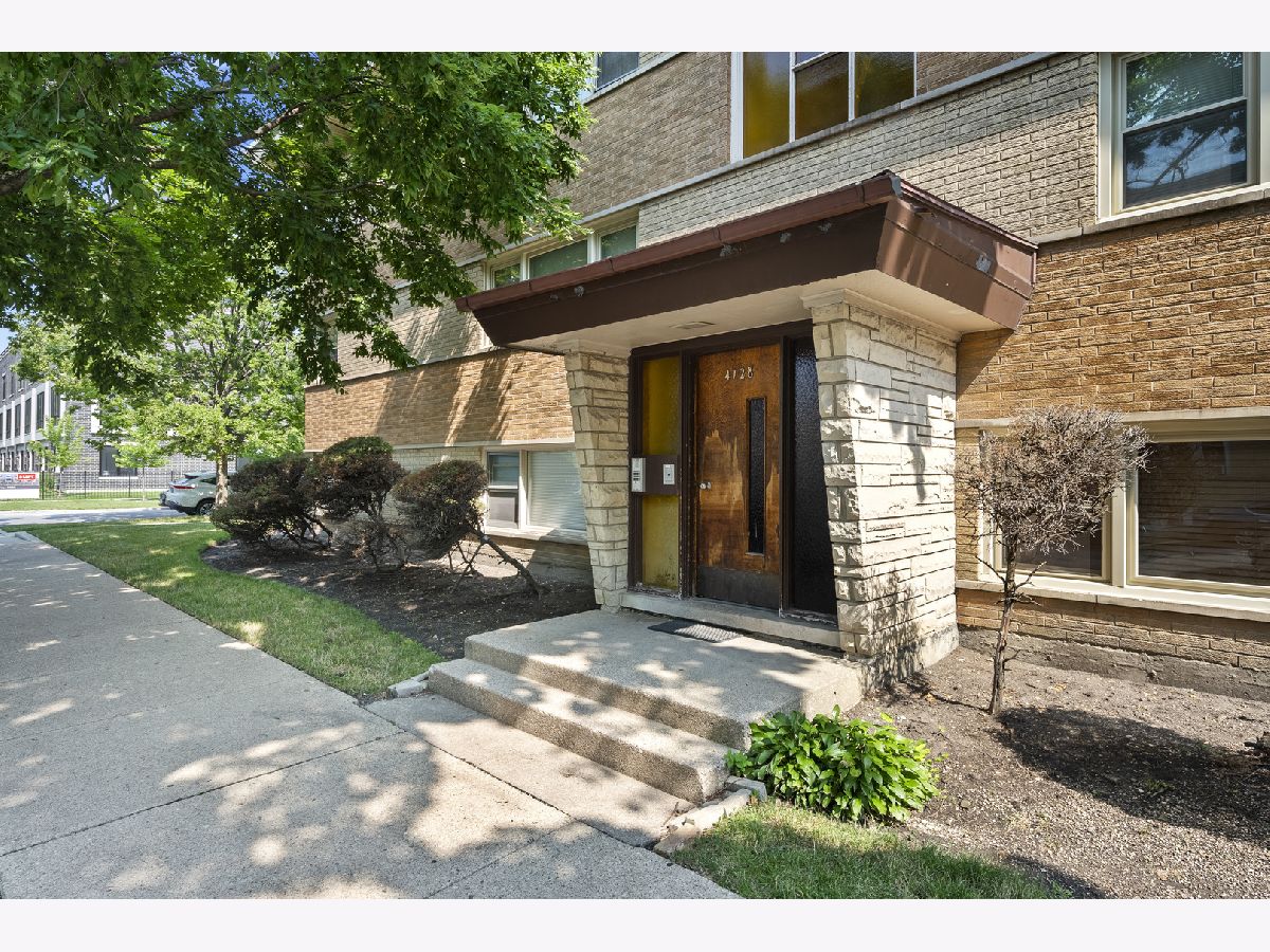 Condos & Townhomes Sold Cullom Manor Chicago Illinois, 4128 Cullom