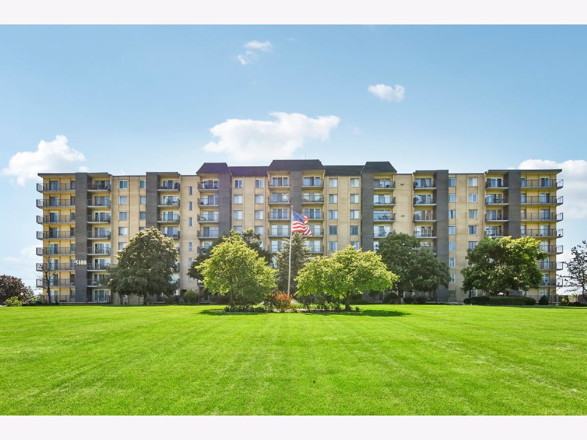Condominiums Sold Terraces Downers Grove Illinois, 5400 Walnut