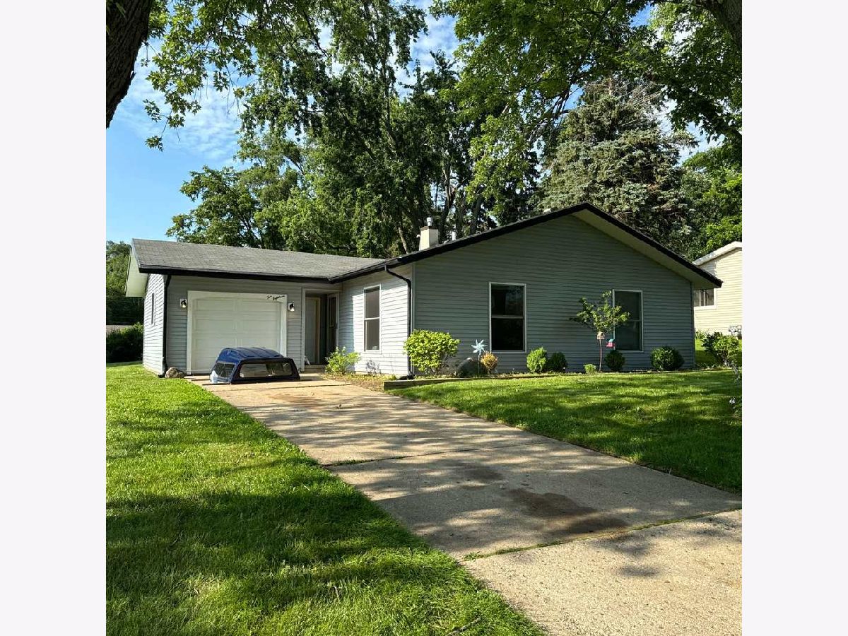 Homes Rented Pistakee Terrace Mchenry Illinois, 1018 Elder