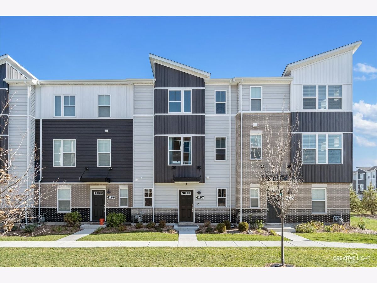 Condos & Townhomes Rented Gramercy Square Aurora Illinois, 4197 Calder