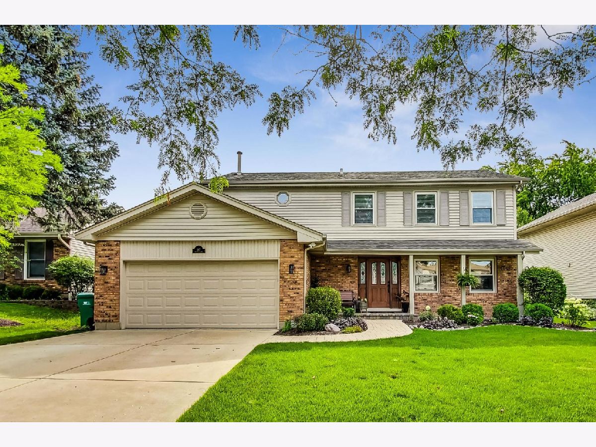 Homes & Condos & Townhomes Sold Kingsport Village Wheeling Illinois, 567 Sycamore