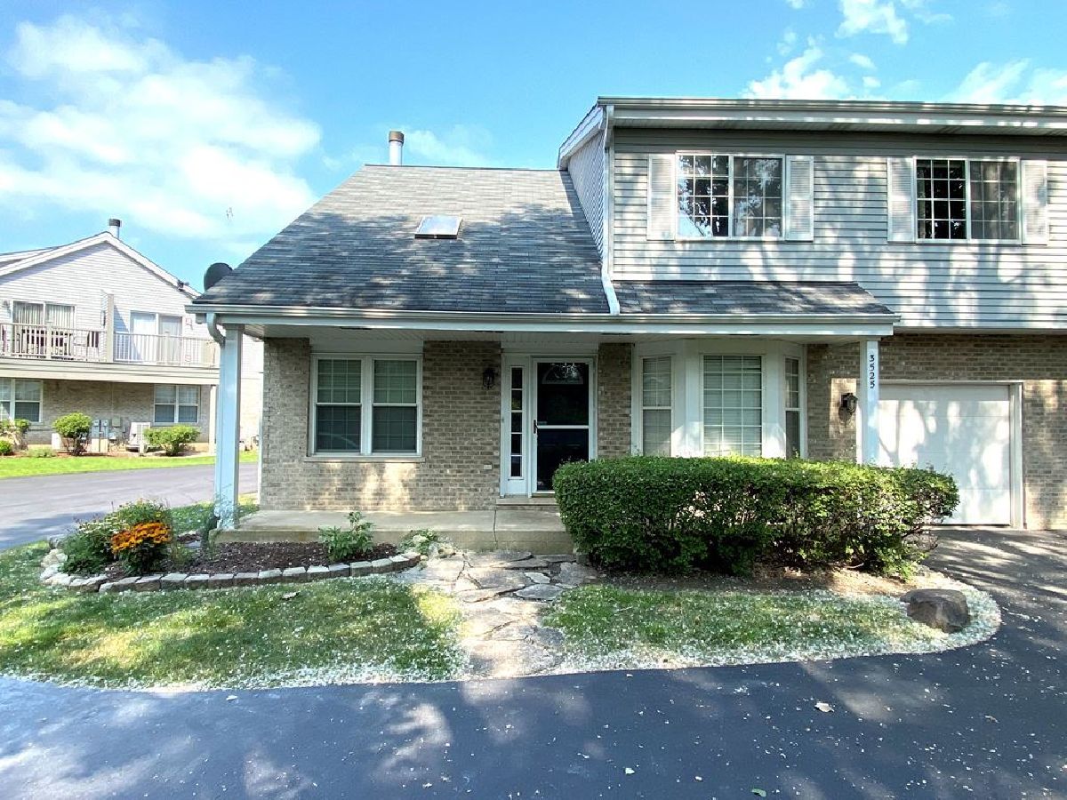 Townhomes & Condos Rented Emerald Shores Aurora Illinois, 3525 Willowview