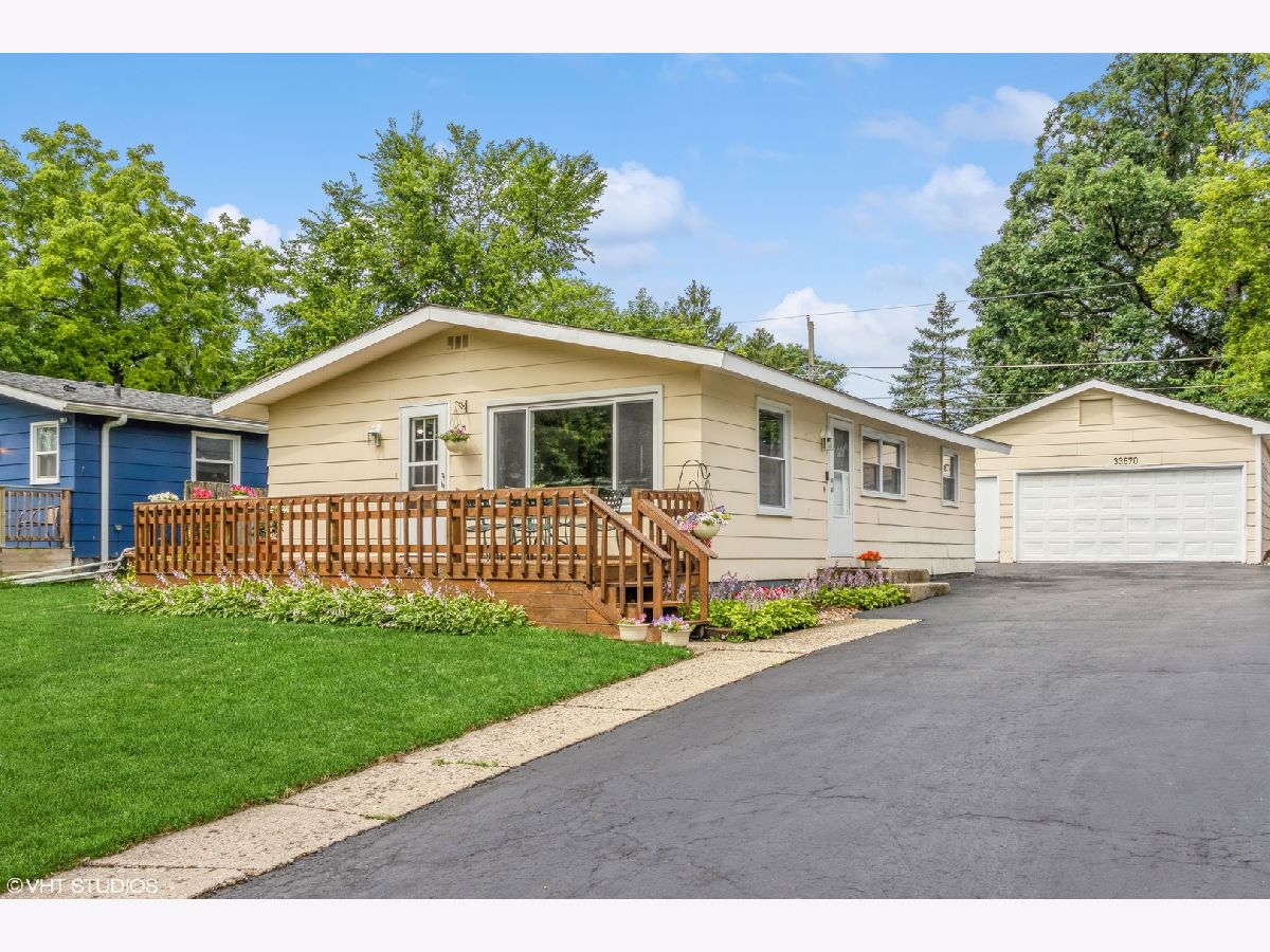 Homes & Condos & Townhomes Sold Idlewild Grayslake Illinois, 33670 Oakland